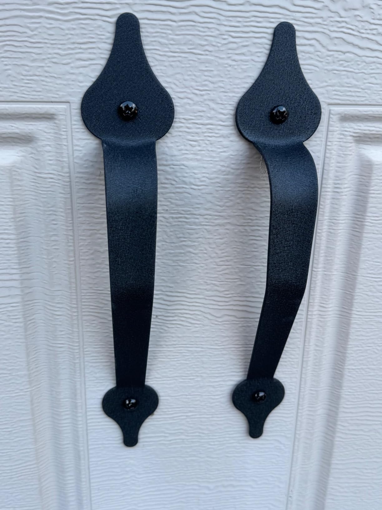 Homode Decorative Garage Door Hinges Handles, Faux Garage Door Accents, Metal Handles Hinges Hardware Kit, Screw Mounted, Black, Spear Style (4 Hinges+2 Handles) customer photo 2