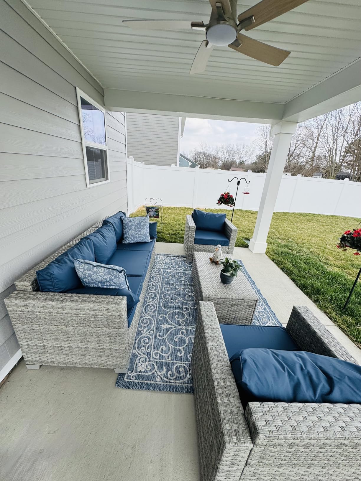 JONATHAN Y Vintage Filigree Indoor Outdoor Area Rug 8X10 Black/Gray, Charleston Textured Weave for Backyard, Patio, Porch, Easy-Cleaning, High Traffic, Pet-Friendly, Non-Shedding customer photo 1