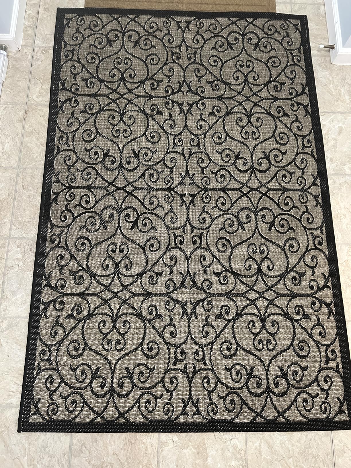 JONATHAN Y Vintage Filigree Indoor Outdoor Area Rug 8X10 Black/Khaki, Madrid Textured Weave for Backyard, Patio, Porch, Easy-Cleaning, High Traffic, Pet-Friendly, Non-Shedding customer photo 1