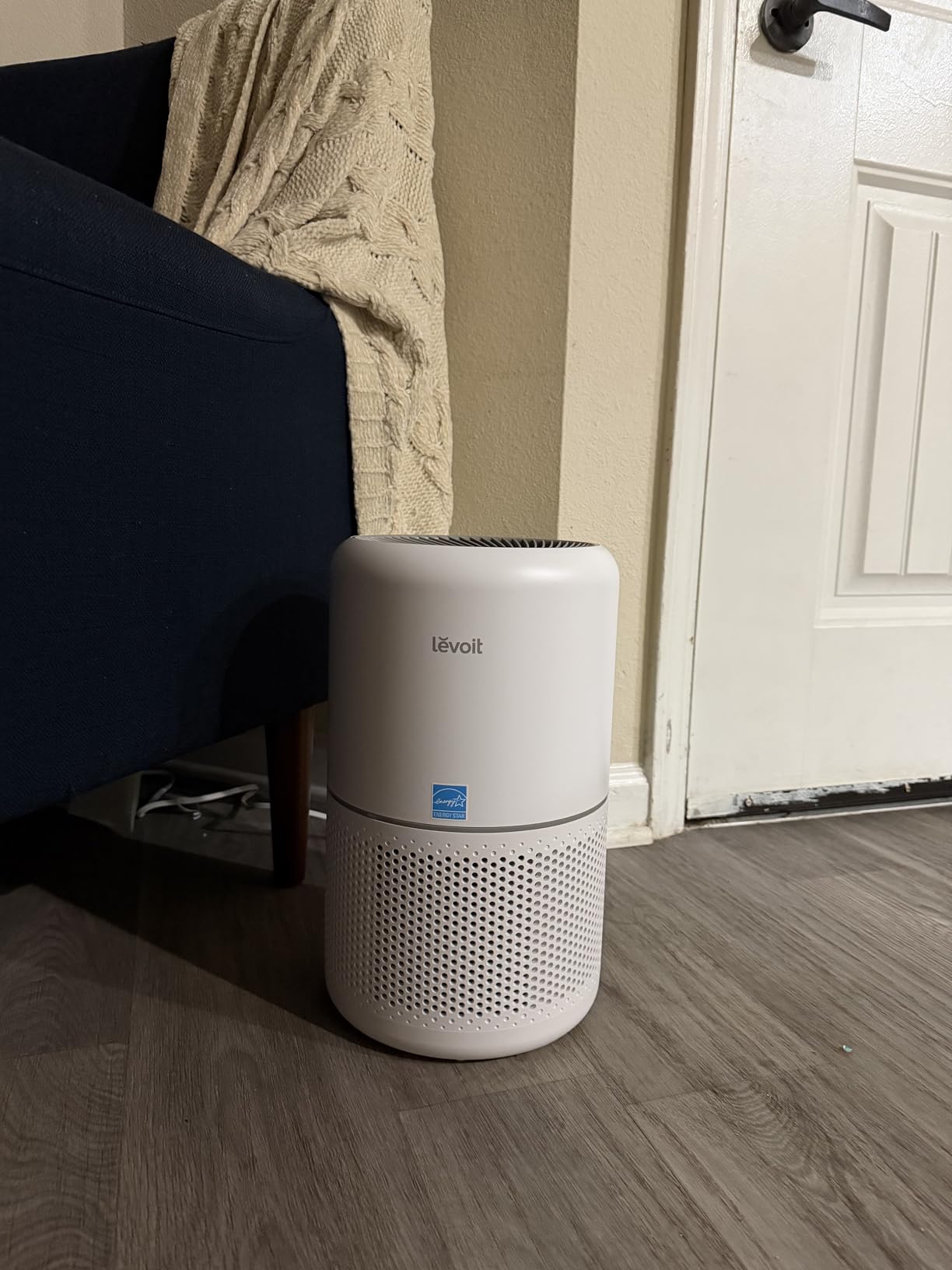 LEVOIT Air Purifier for Home Allergens Pet Hair in Bedroom, Covers Up to 1073 ft², AHAM VERIFIDE, 3-in-1 Filter with HEPA Sleep Mode, Core300-P, White customer photo 2