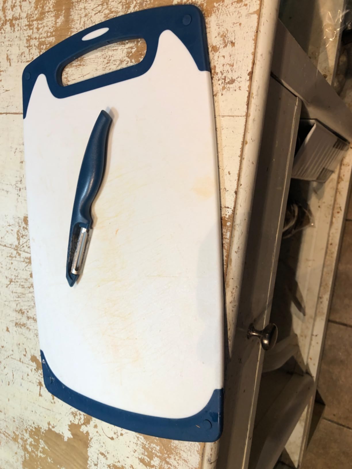 Cutting Boards for Kitchen, Plastic Chopping Board Set of 4 with Non-Slip Feet and Deep Drip Juice Groove, Easy Grip Handle, Dishwasher Safe customer photo 2