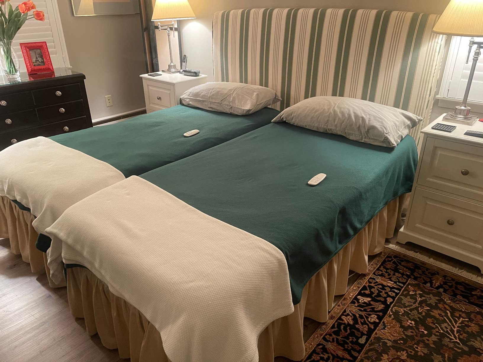 Lucid L150 Adjustable Base - Bed Frame with Head and Foot Incline - Wireless Remote Control - Premium Quiet Motor, Queen Size customer photo 2