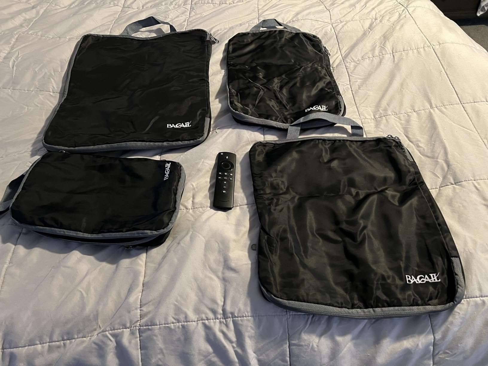 BAGAIL 4 Set/6 Set/8 Set Compression Packing Cubes Travel Accessories Expandable Packing Organizers (Half Mesh, 6-Black) customer photo 1