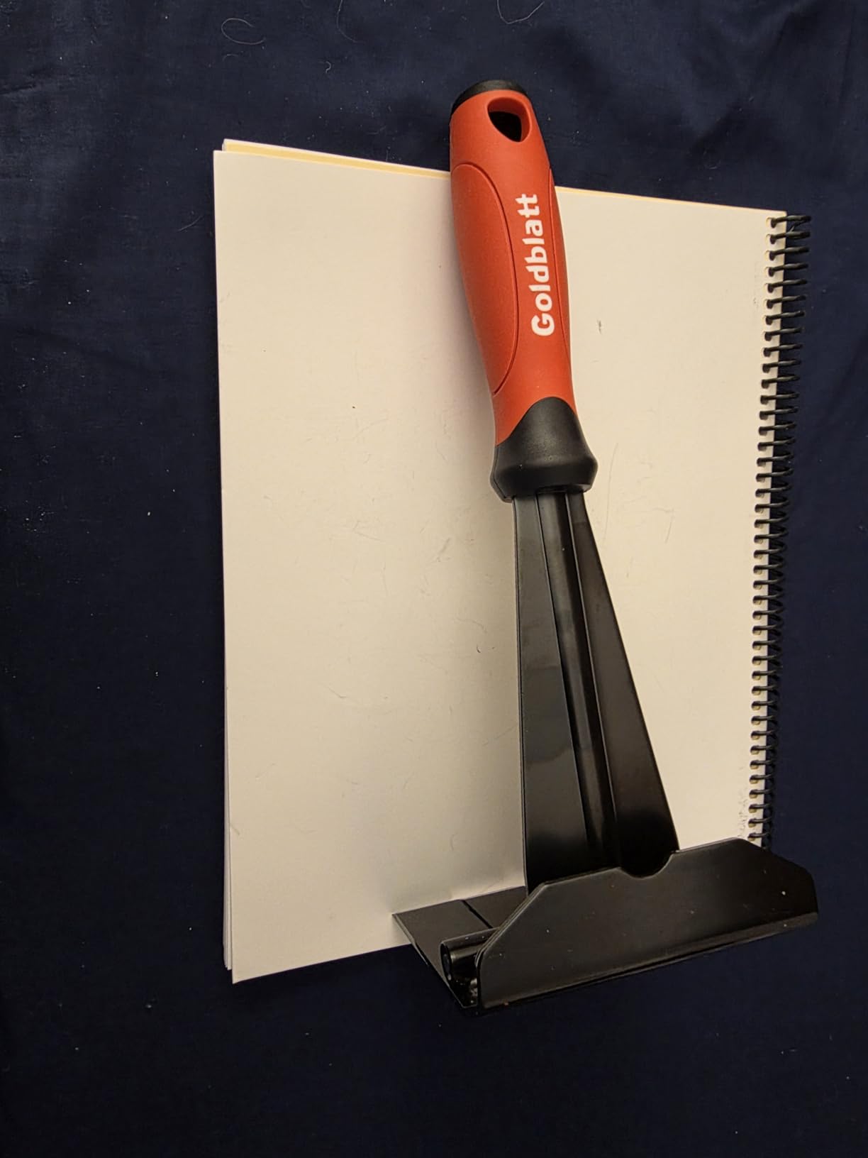 Goldblatt Trim Puller, 4-Inch Tile Removal Multi-Tool for Commercial Work & Home Improvement, Baseboard, Molding, Siding and Floor Removal, Remodeling customer photo 1