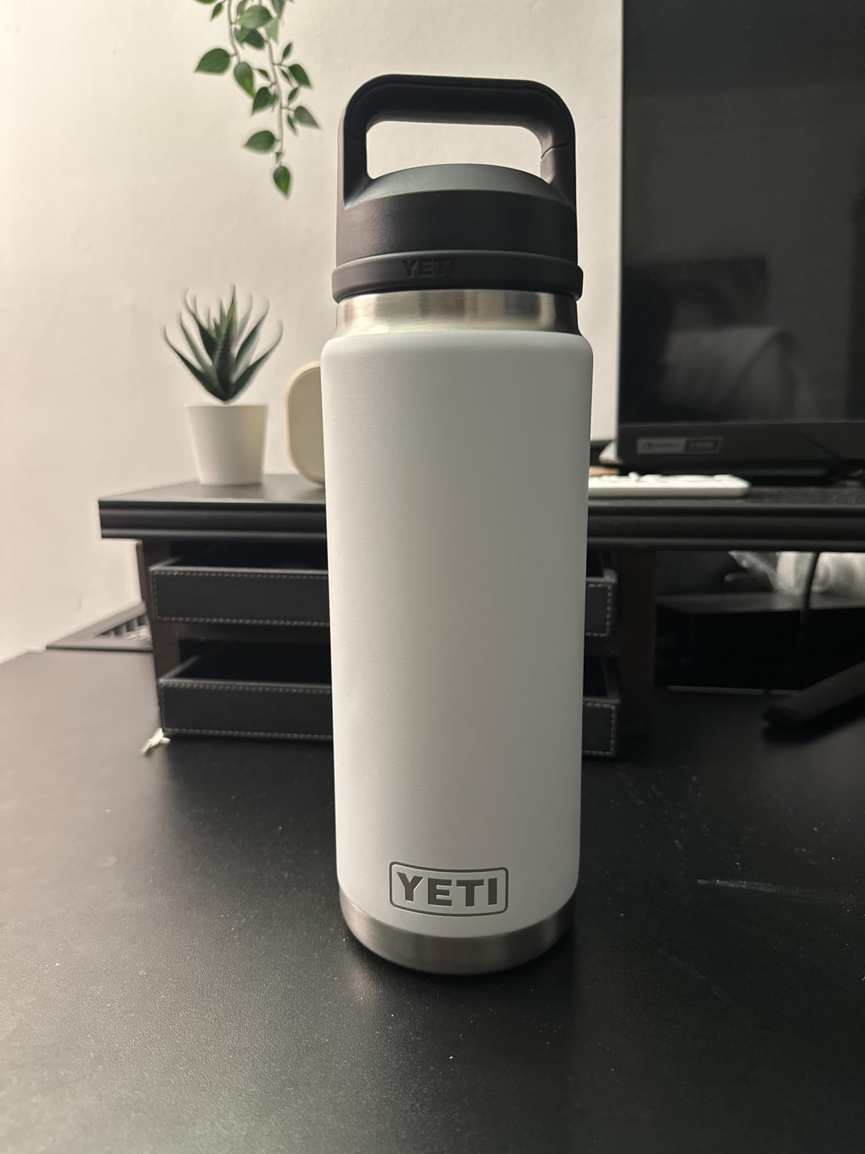 YETI Rambler 26 oz Bottle, Vacuum Insulated, Stainless Steel with Chug Cap, Black customer photo 1