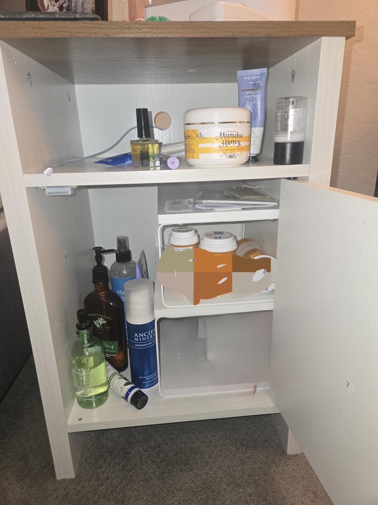 SONGMICS Cabinet Organizer Shelf, Set of 4 Kitchen Counter Shelves, Kitchen Storage, Spice Rack, Stackable, Expandable, Metal and Engineered Wood, Cloud White and Natural Beige UKCS010N01 customer photo 2