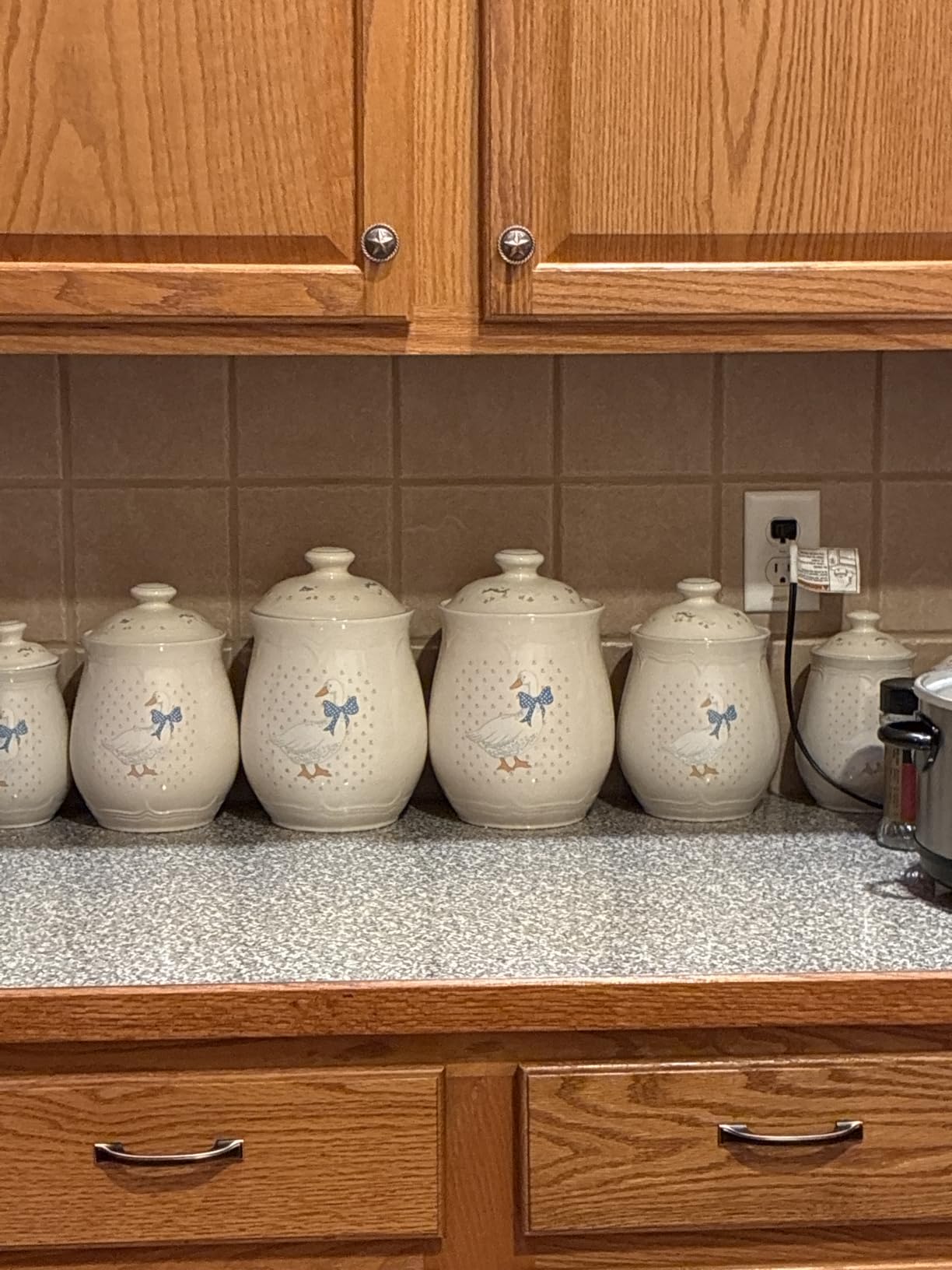 KOOFIZO 10 Pack 3 Inch Oil Rubbed Bronze Kitchen Cabinet Pulls Rubbed Bronze Cabinet Handles Bronze Cabinet Hardware for Kitchen Cabinets 1958 Drawer Dresser Cupboard Bedroom customer photo 1