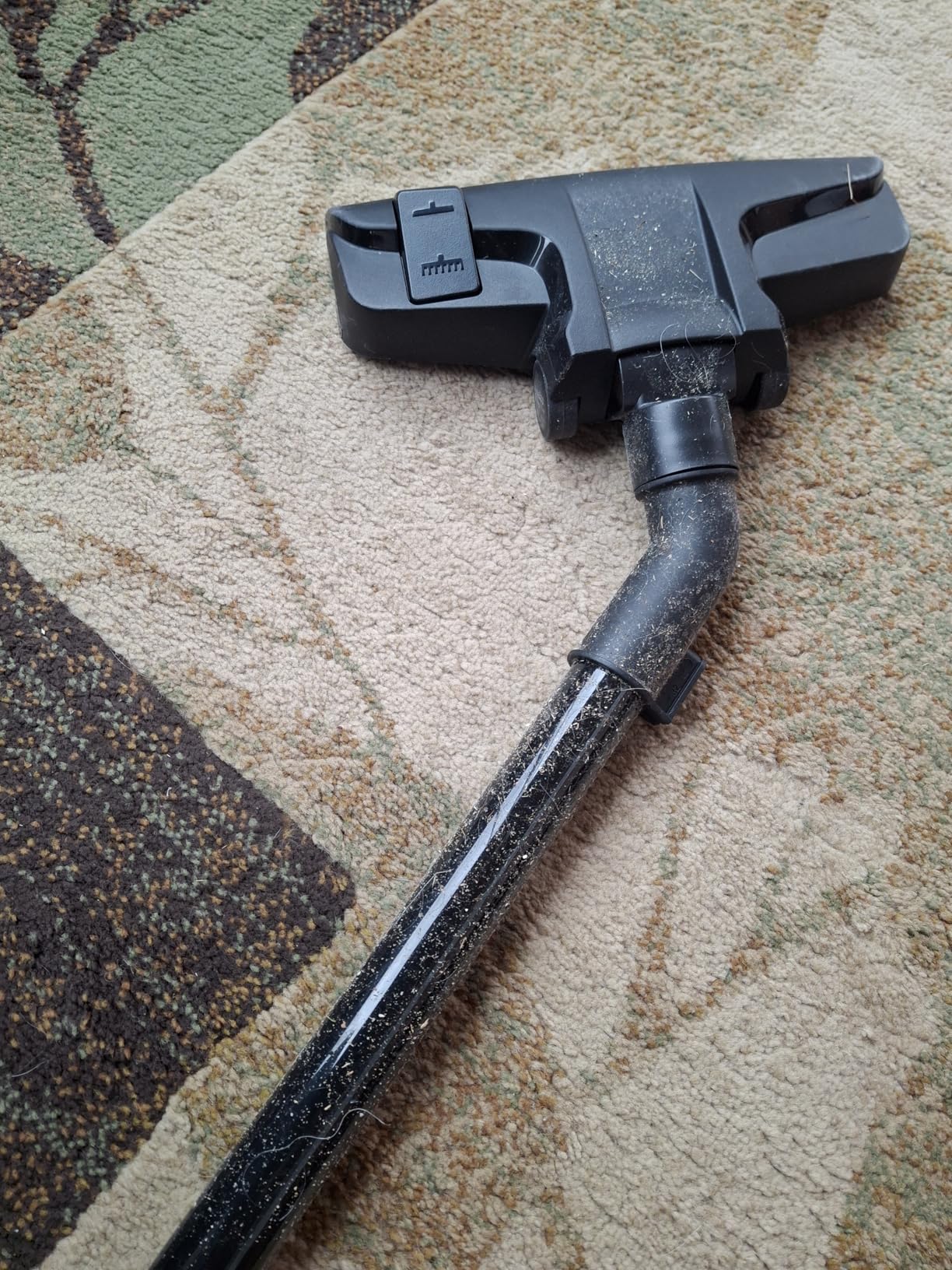 Eureka 3670M Canister Cleaner, Lightweight Powerful Vacuum for Carpets and Hard floors, w/ 5bags,Yellow customer photo 2