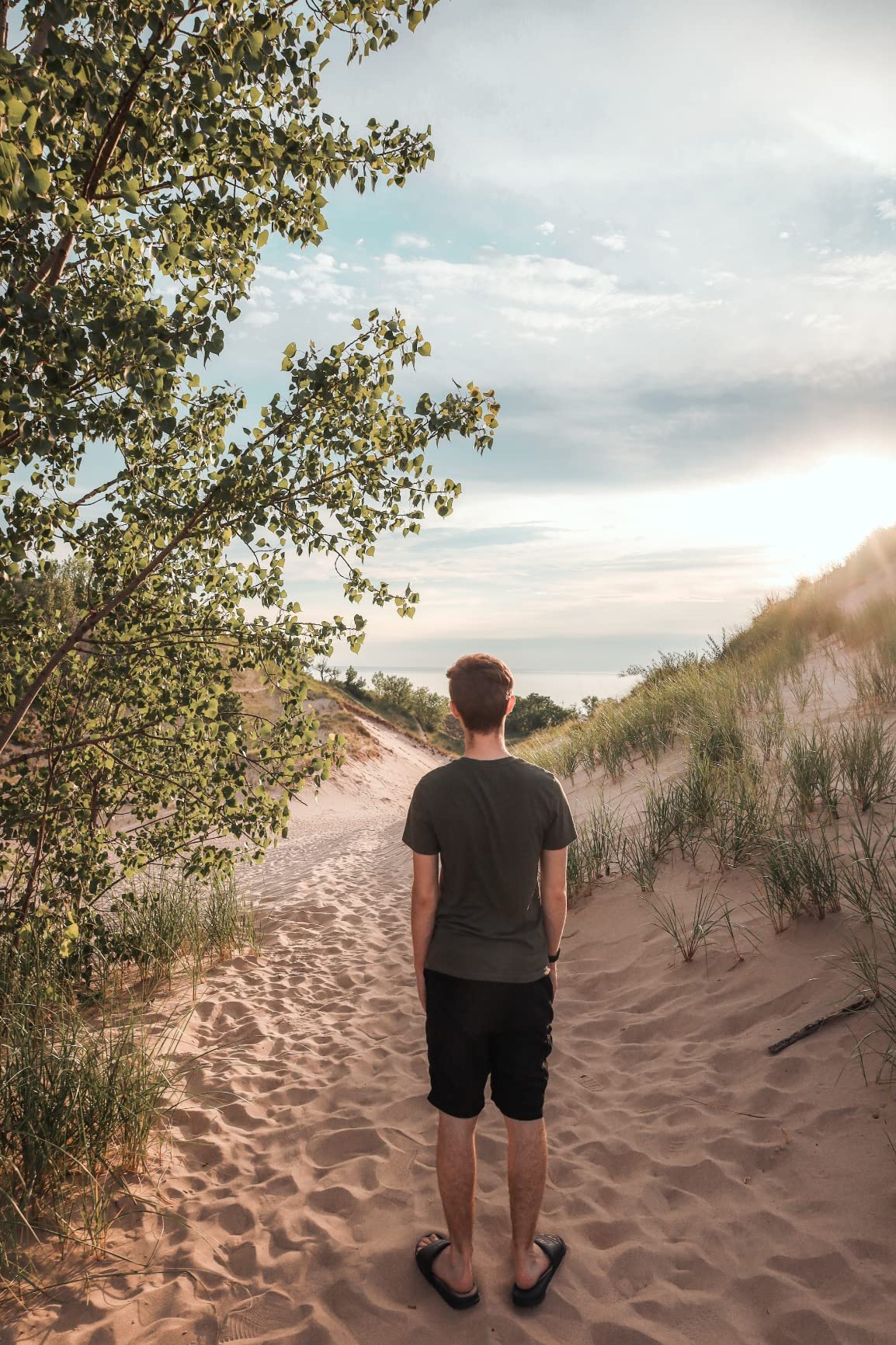 Canon EOS RP Full-Frame Mirrorless Interchangeable Lens Camera + RF24-105mm Lens F4-7.1 is STM Lens Kit- Compact and Lightweight for Traveling and Vlogging, Black (3380C132) customer photo 2