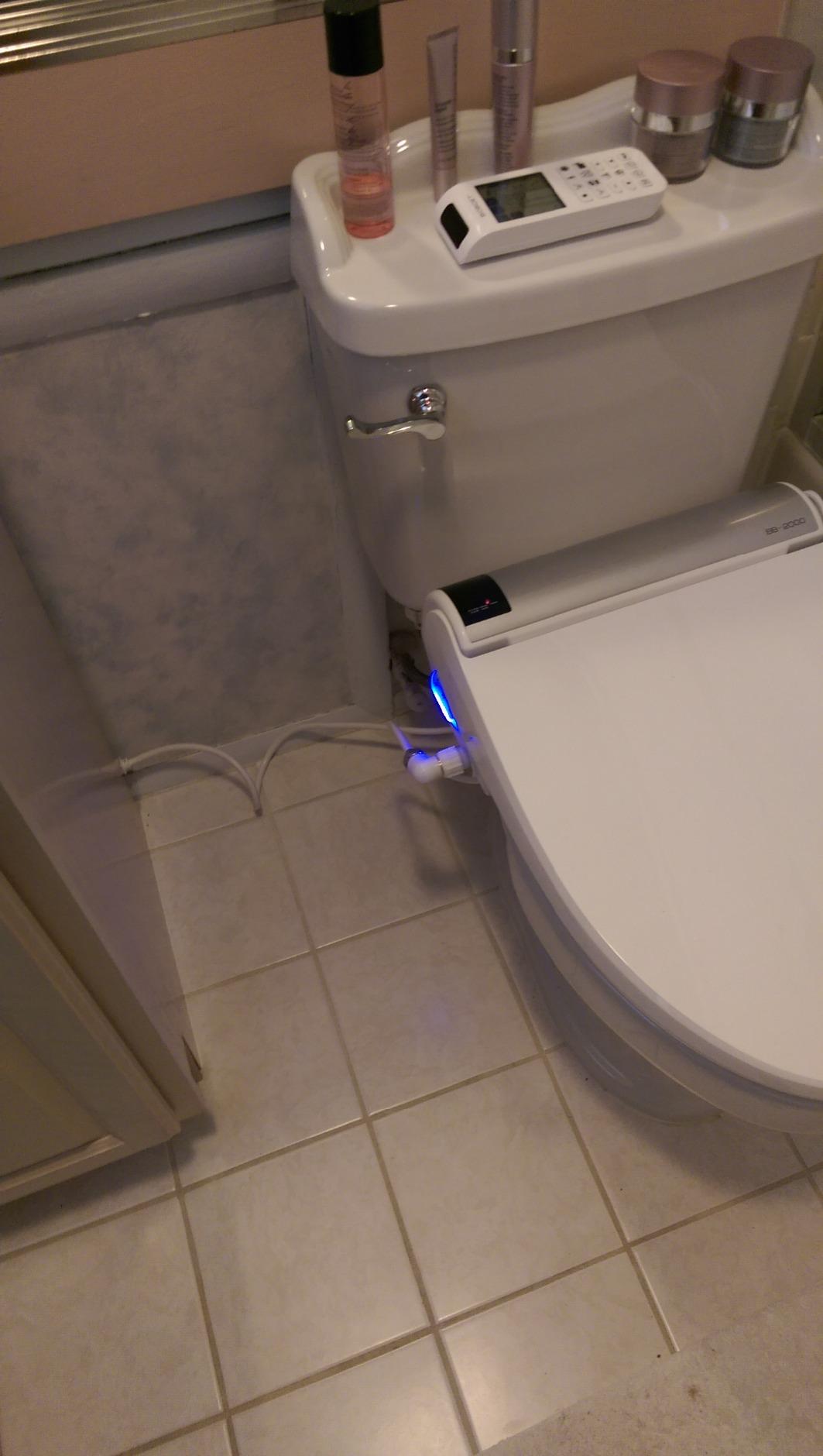 Bio Bidet BB2000 Electric Bidet Toilet Seat, Warm Water with Air Dryer, Heated Seat with Sensor and Slow Close Lid, Night Light, Remote Control, Round, White customer photo 2