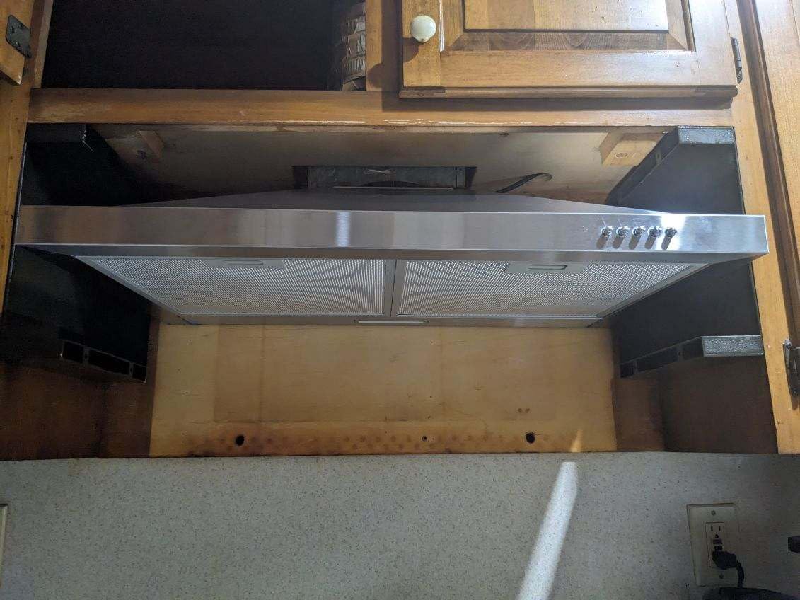 Wall Mount Range Hood 30 inch with Ducted/Ductless Convertible Duct, Stainless Steel Chimney-Style Over Stove Vent Hood with LED Light, 3 Speed Exhaust Fan, 450 CFM customer photo 1