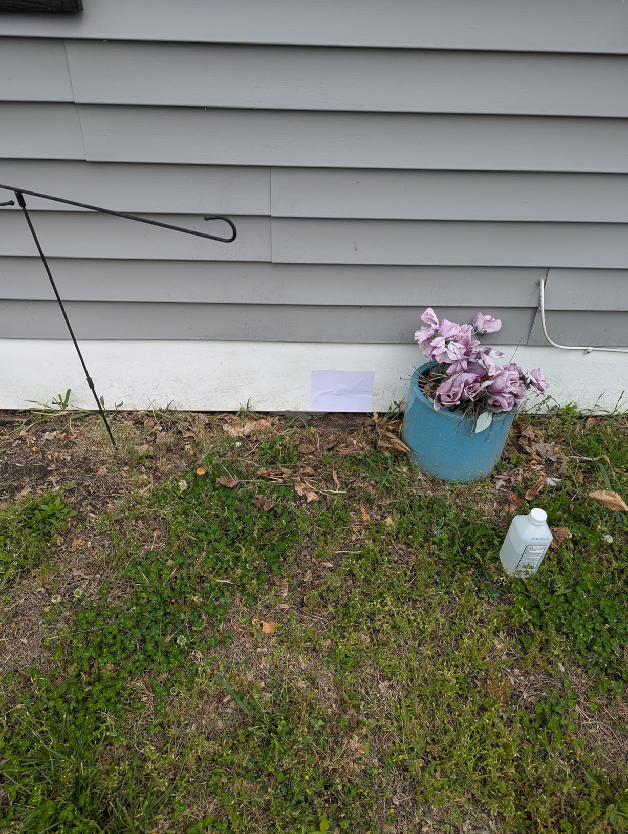 Vinyl Siding Repair Kit, Cover Any Cracks, Holes, or Blemishes on Vinyl Siding (12 Patches) customer photo 1