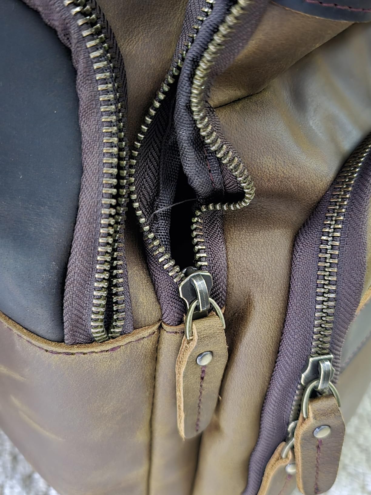 TIDING Men's Vintage Leather Backpack 15.6