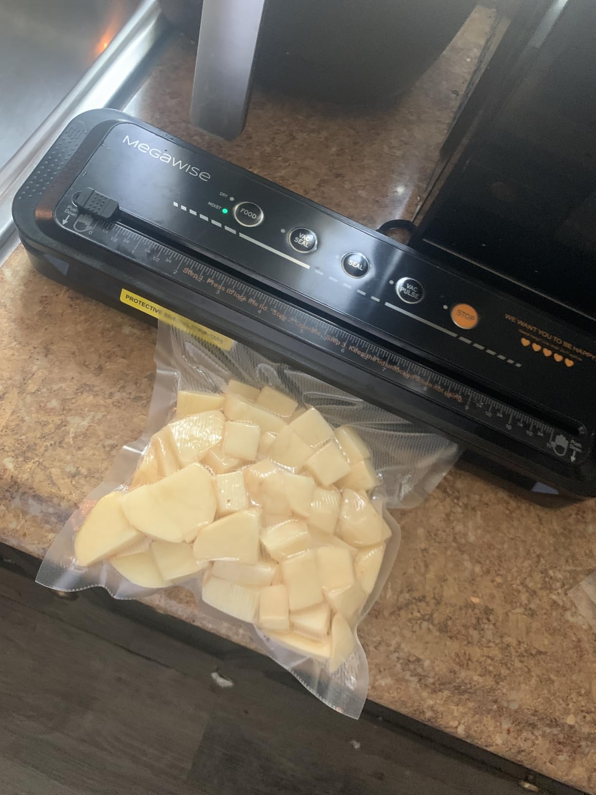 MegaWise Vacuum Sealer Machine | 80kPa Suction Power | Bags and Cutter Included | Compact One-Touch Automatic Food Sealer with External Vacuum System | Dry Moist Fresh Modes customer photo 2