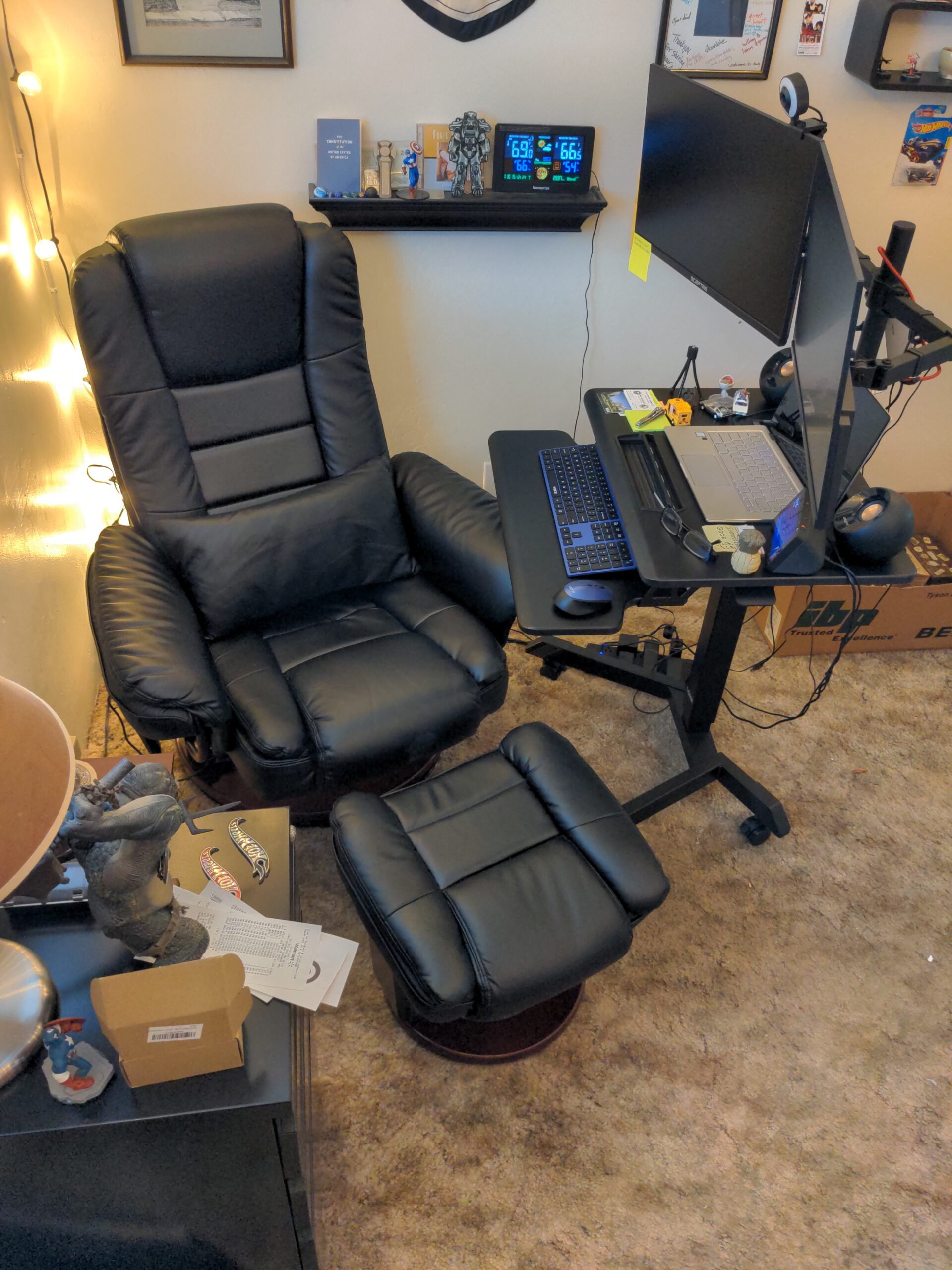 MCombo Swivel Recliner with Ottoman Chair, TV Chair Sets with Vibration Massage, for Small Space Living Room Bedroom 9096 9099 (Faux Leather, Dark Brown) customer photo 1