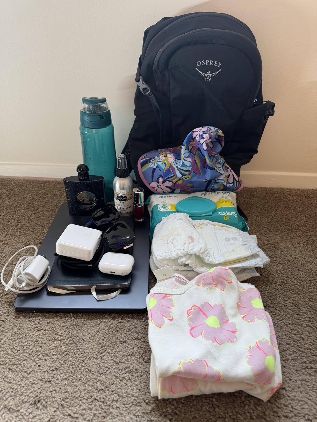 Osprey Daylite Commuter Backpack - Lightweight Everyday Bag with Laptop Sleeve, Bottle Pockets customer photo 2