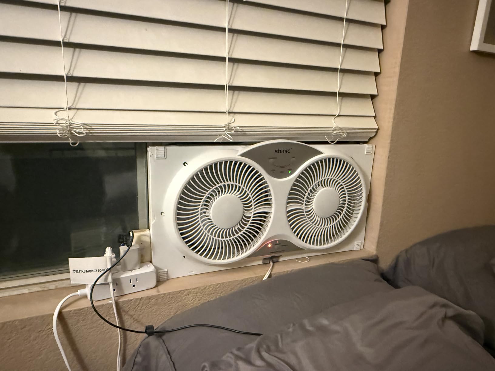 shinic Window Fan with Reversible Airflow Quiet, Twin 9
