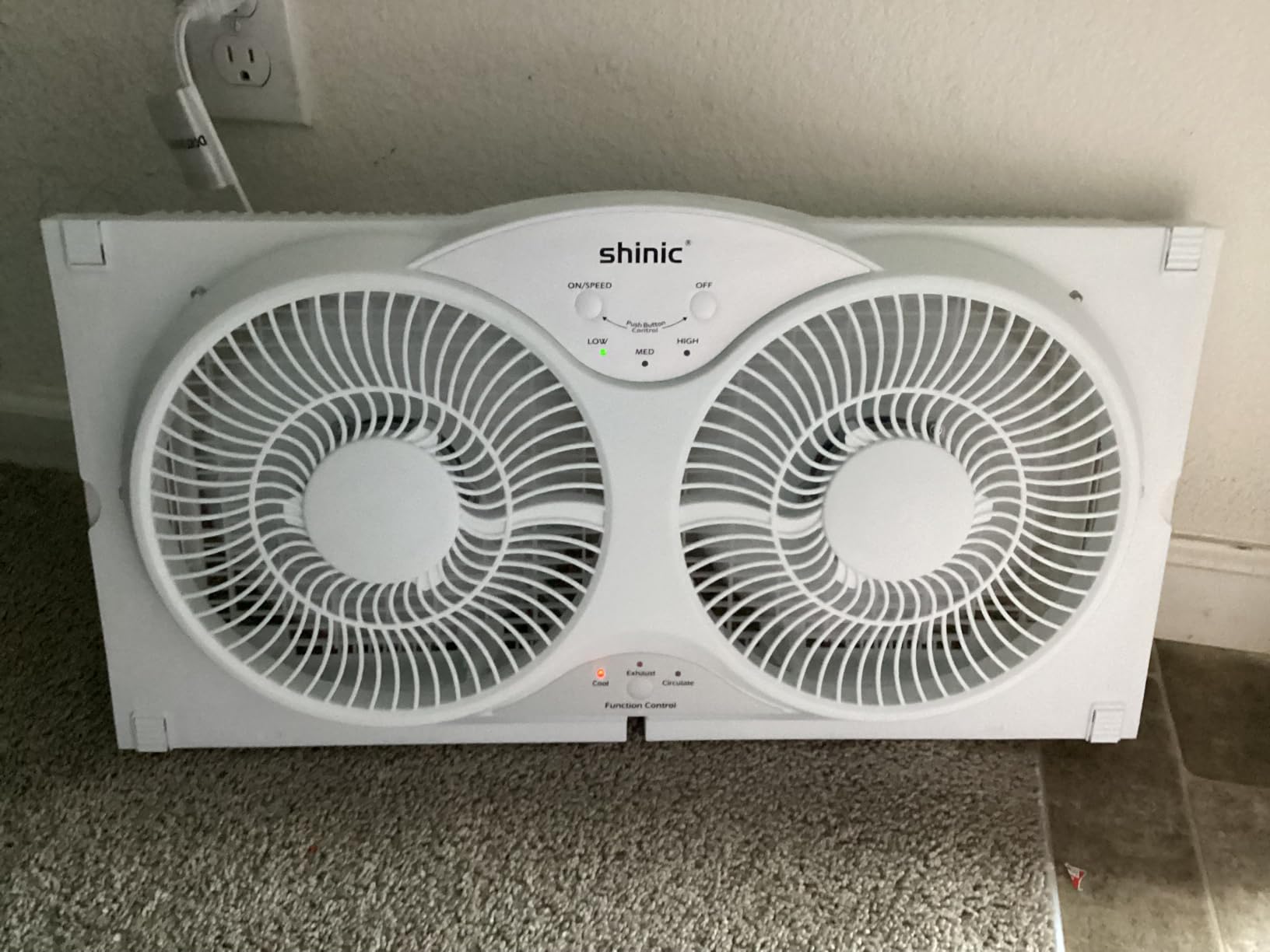 shinic Window Fan with Reversible Airflow Quiet, Twin 9