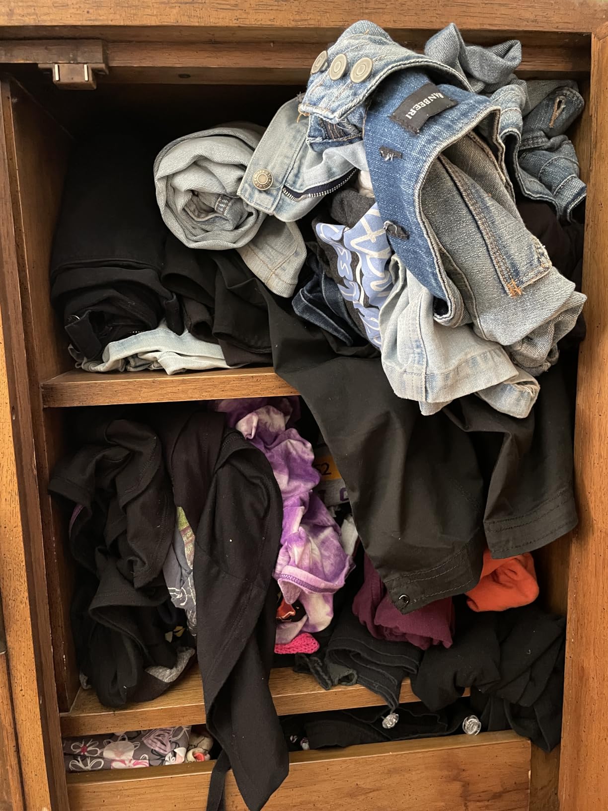 TravelWise 5 Piece Packing Cube Set, Durable Lightweight Luggage Organizer System with Small, Medium and Large Cubes for Travel, Weekender and Carry On Use, Black customer photo 2