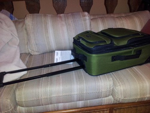 U.S. Traveler Rio Lightweight Softside Rolling Carry-on Suitcase, 2-Wheel Set, Teal customer photo 1