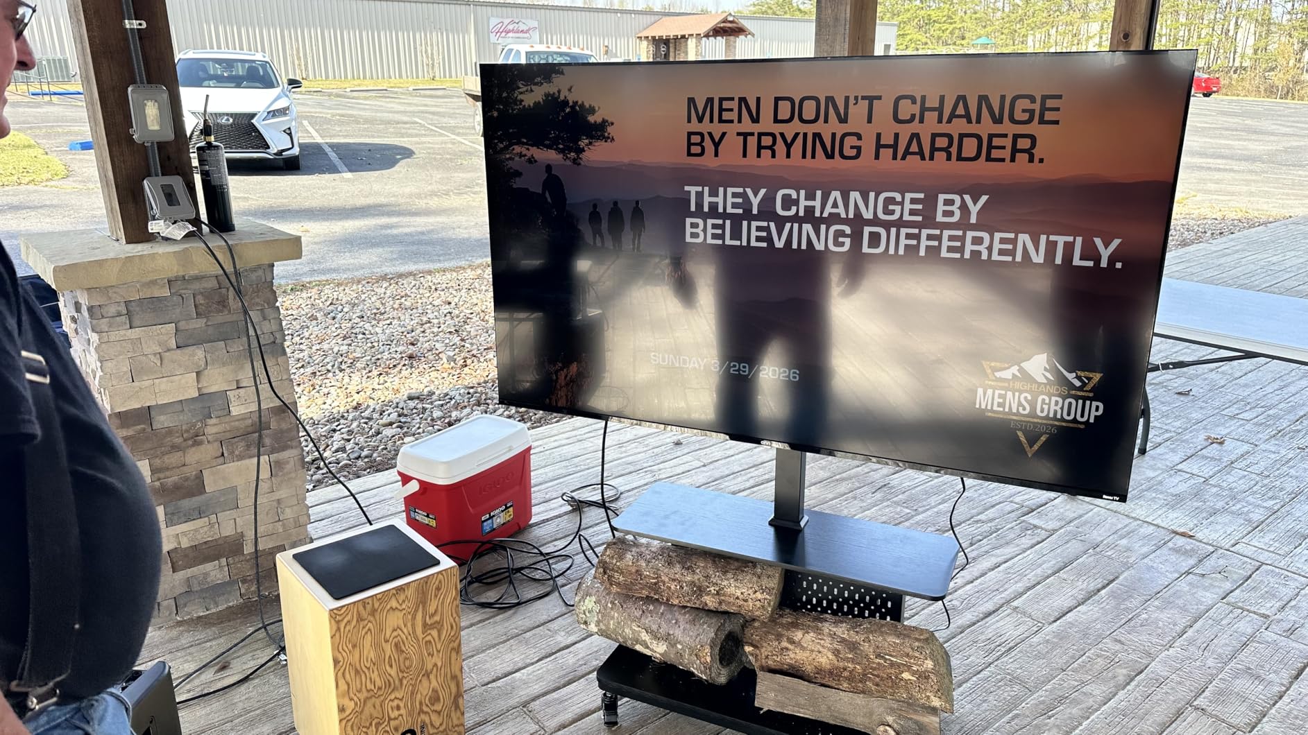 Perlegear Mobile TV Cart for 32-82 Inch Flat/Curved LED/LCD/OLED TVs Rolling TV Stand with Height Adjustable Shelf Max VESA 600x400mm up to 100lbs- Outdoor TV Stand Trolley with Wheels PGTVMC05-1 customer photo 2