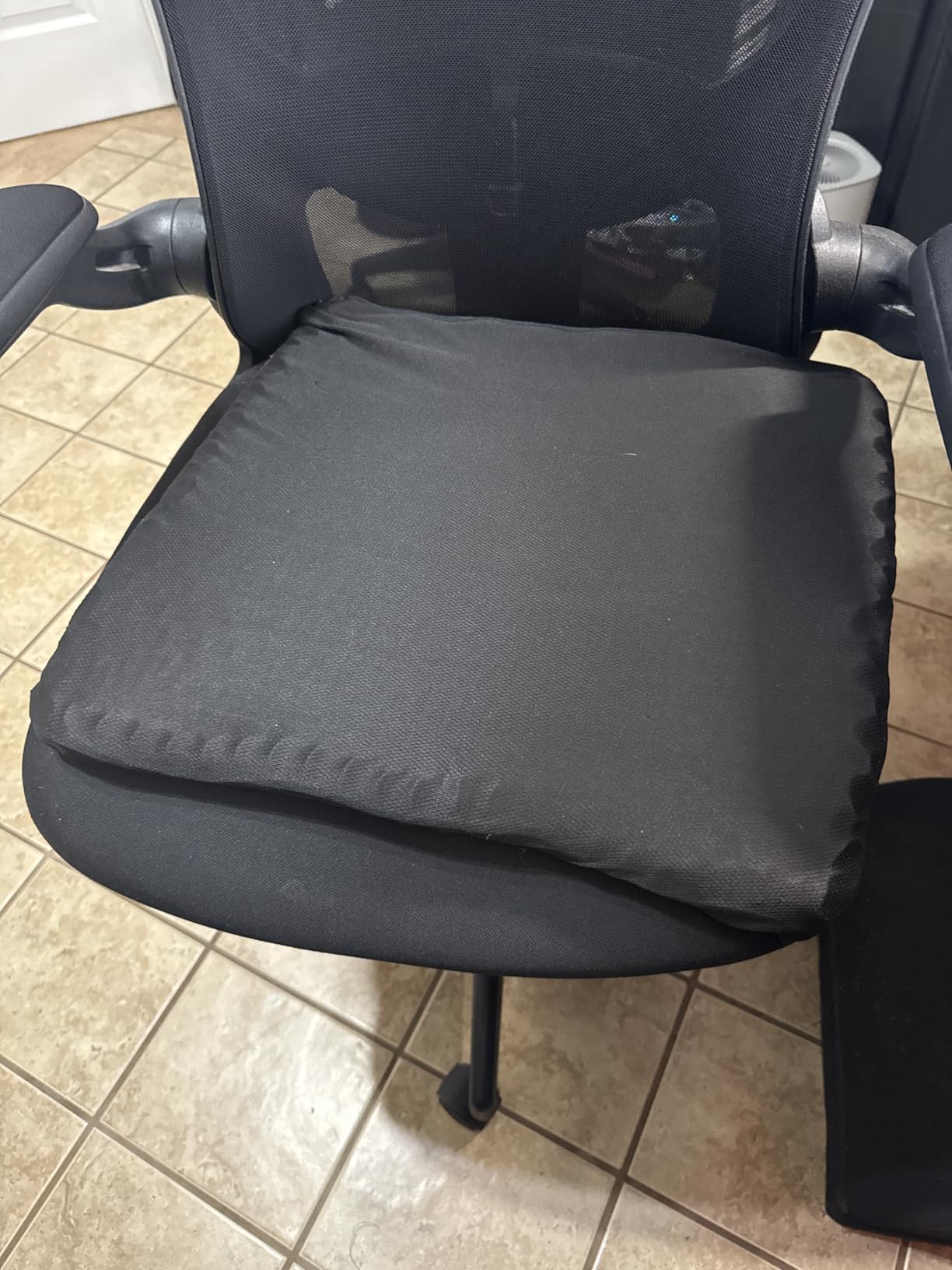 KYSMOTIC Gel Seat Cushion for Long Sitting (Large & Thick), Soft & Breathable, Gel Cushion for Wheelchair, Gel Chair Cushion for Hip Pain, Gel Seat Cushion for Office Chair (Black Cover) customer photo 1