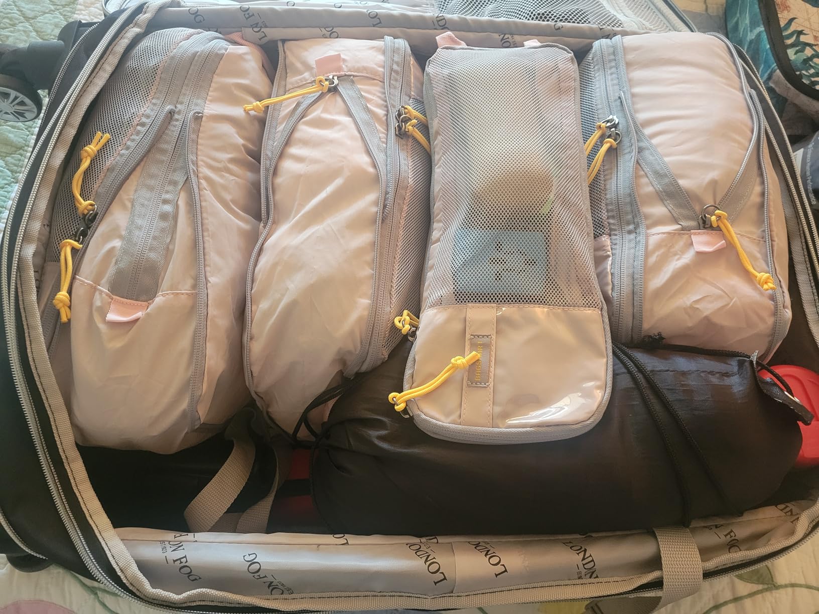 BAGSMART 6 Set /4 Set/2 Set Compression Packing Cubes for Travel, Lightweight Luggage Organizer Bags, Durable Space Saver Bags Travel Essentials customer photo 1