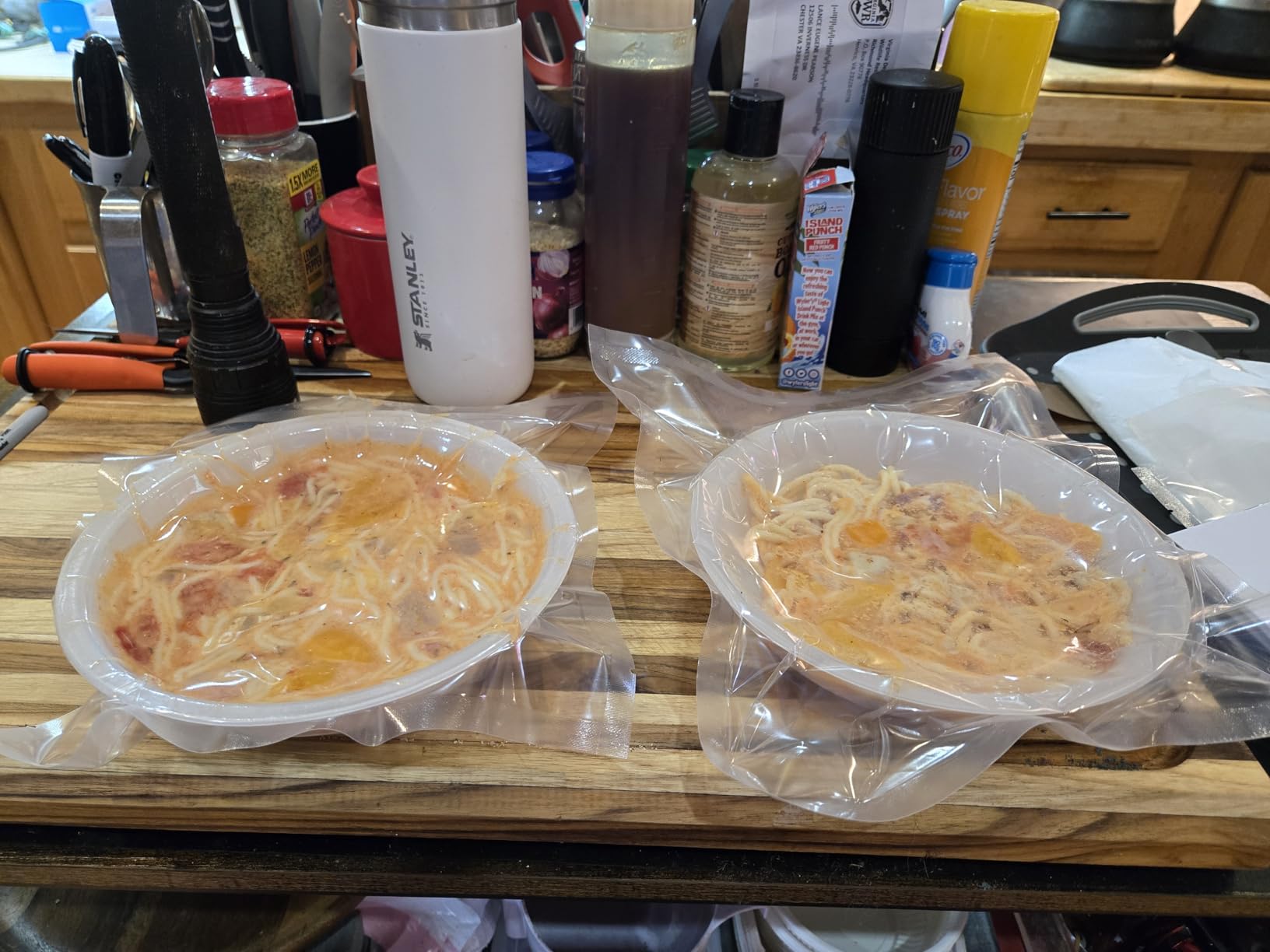 VEVOR Chamber Vacuum Sealer, 320W Sealing Power, Vacuum Packing Machine for Wet Foods, Meats, Marinades and More, Compact Size with 12.6 in Sealing Length, Applied in Home Kitchen and Commercial Use customer photo 2