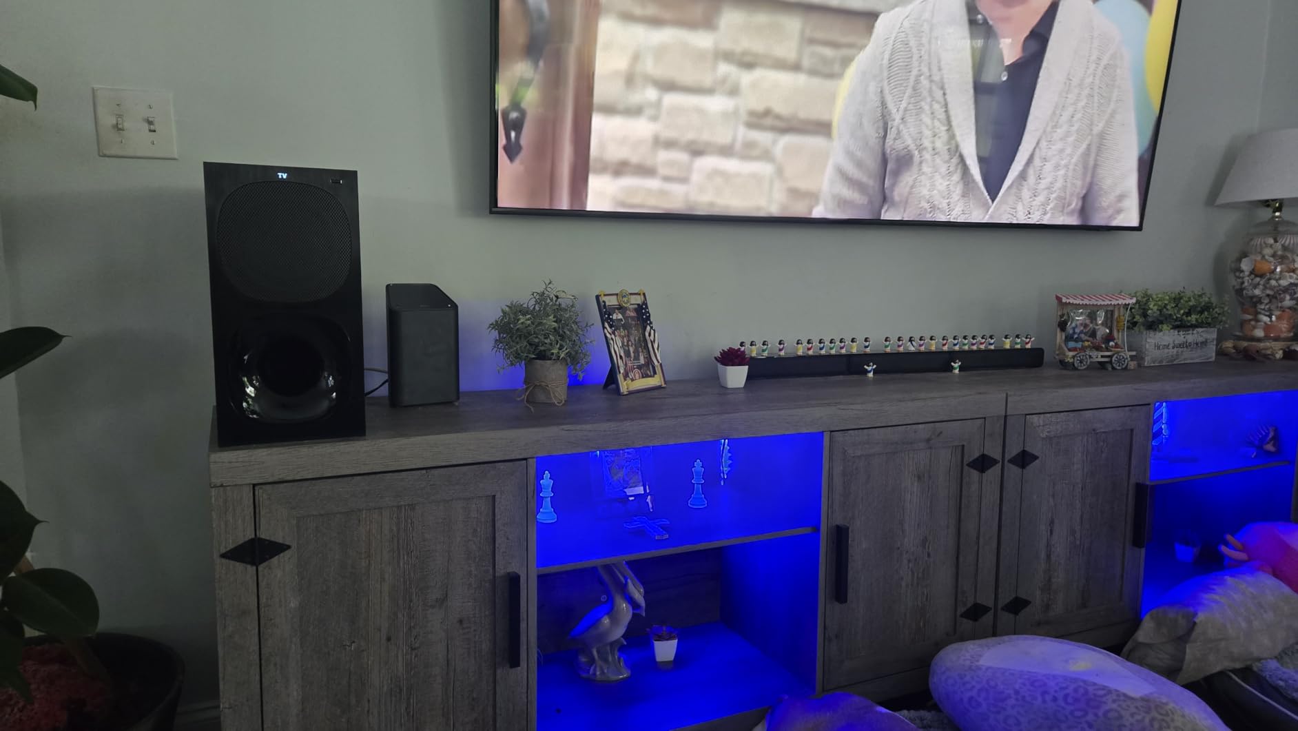 Sony HT-S40R 5.1ch Home Theater Soundbar System customer photo 1