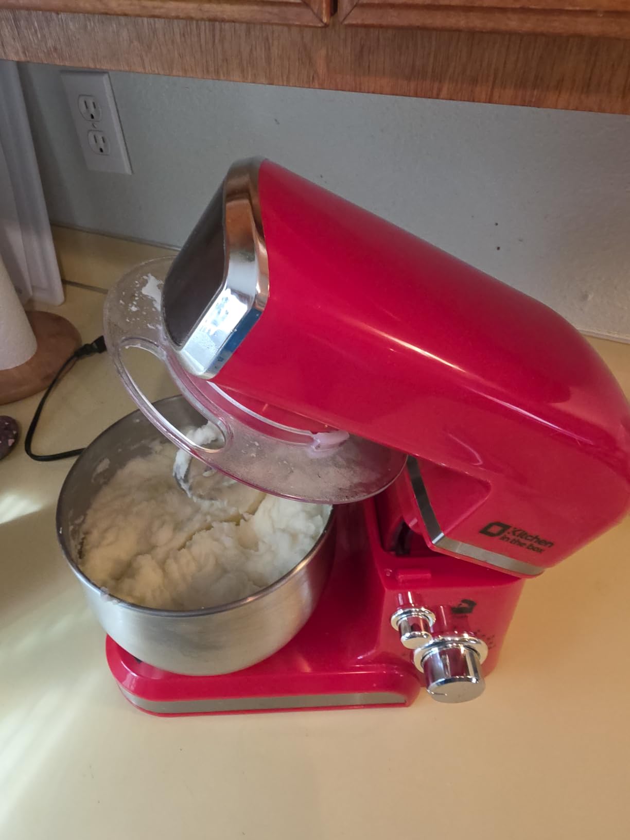 Kitchen in the box Stand Mixer, 3.2Qt Small Electric Food Mixer, 6 Speeds Portable Lightweight Kitchen Mixer for Daily Use with Egg Whisk, Dough Hook, Flat Beater (Black) customer photo 1