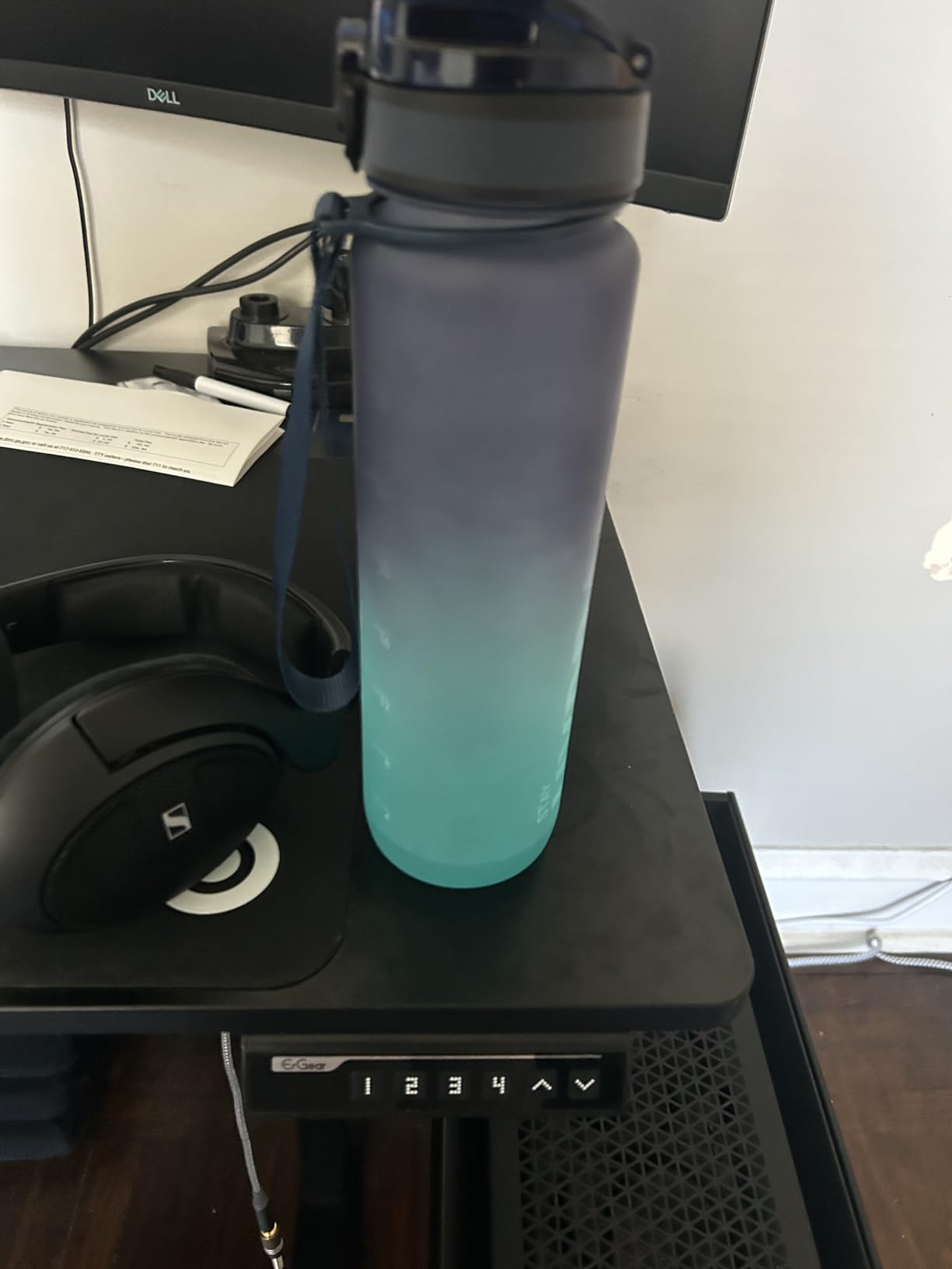 Sahara Sailor Water Bottle 32oz, Durable and Leakproof Water Bottles Motivational with Time Marker, Tritan, BPA Free, Wide Mouth with Easy Clean Brush for Gym, Travel, Home, School, Office (1 Bottle) customer photo 2