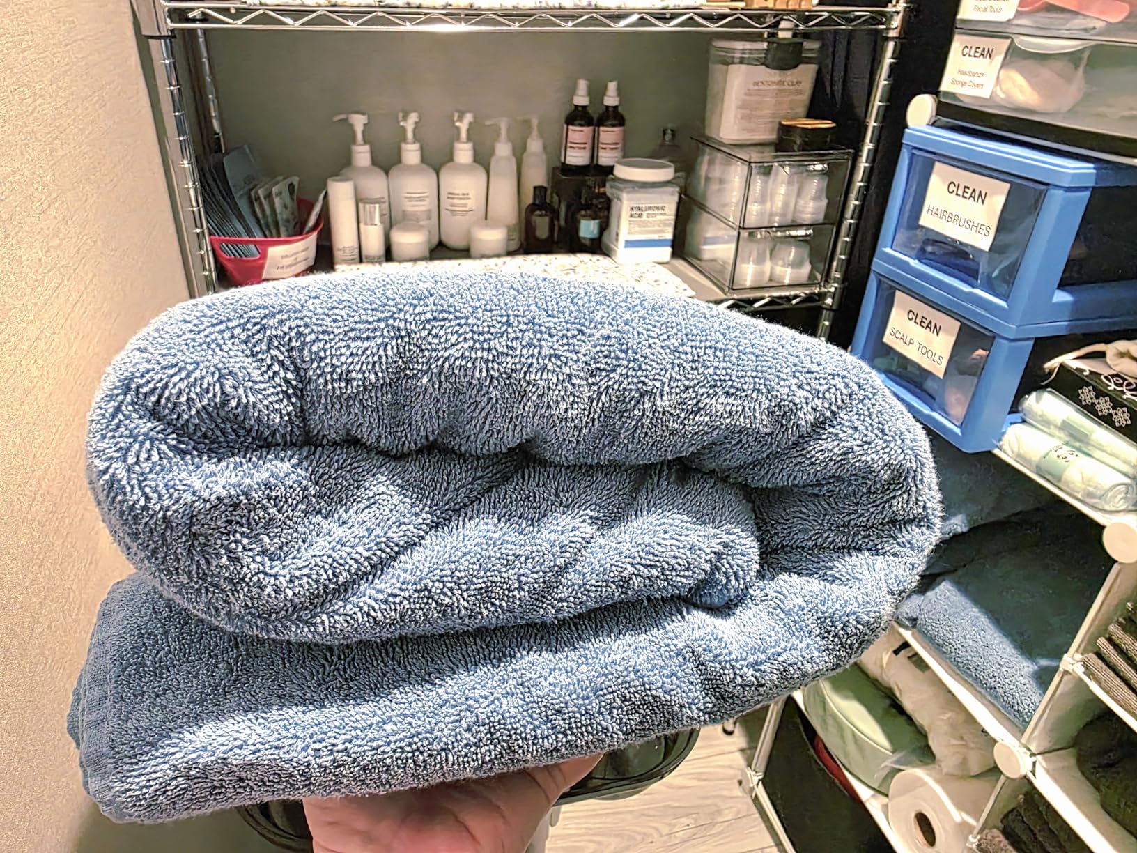 LANE LINEN Towel Set of 18 - Premium 100% Cotton, Zero Twist, 6 Large Bath Towel, 6 Hand Towels and 6 Wash Cloths, Quick Dry and Long-Lasting customer photo 1