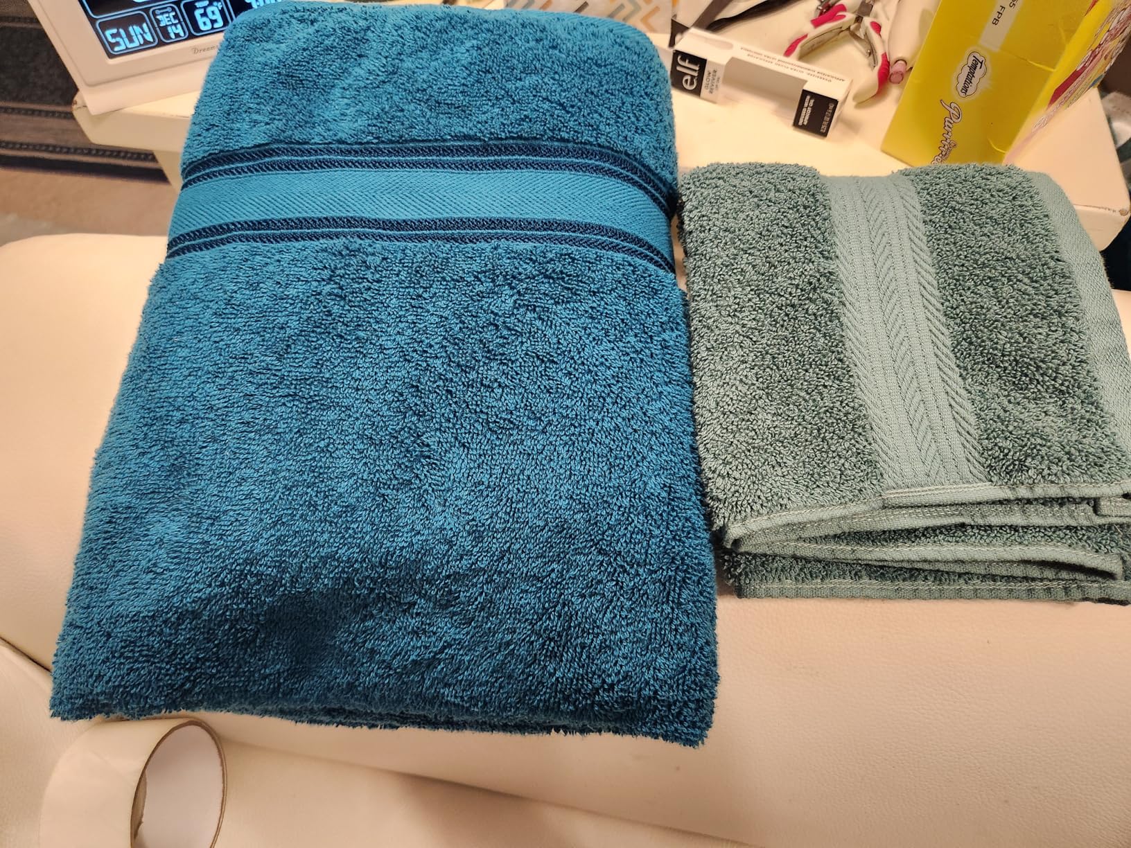LANE LINEN Towel Set of 18 - Premium 100% Cotton, Zero Twist, 6 Large Bath Towel, 6 Hand Towels and 6 Wash Cloths, Quick Dry and Long-Lasting customer photo 2