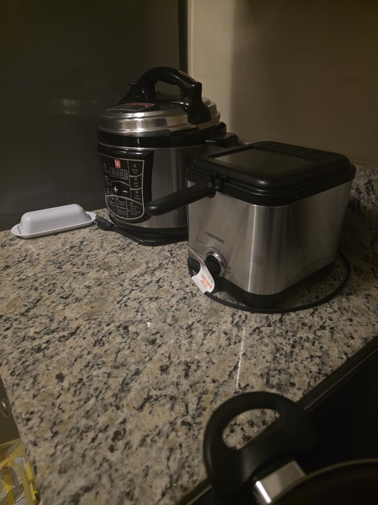 Chefman Fry Guy, Compact Deep Fryer, Restaurant-Style Basket With A 1.6-Quart Capacity, Easy-View Window & Adjustable Temp Control, Stainless - 1.5 Liter customer photo 2