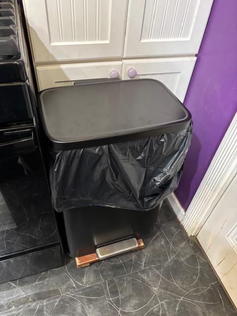 EKO Madison Brushed Stainless 50 Liter/13.2 Gallon Step Trash Can with Inner Liner - Fingerprint Resistant Finish customer photo 1