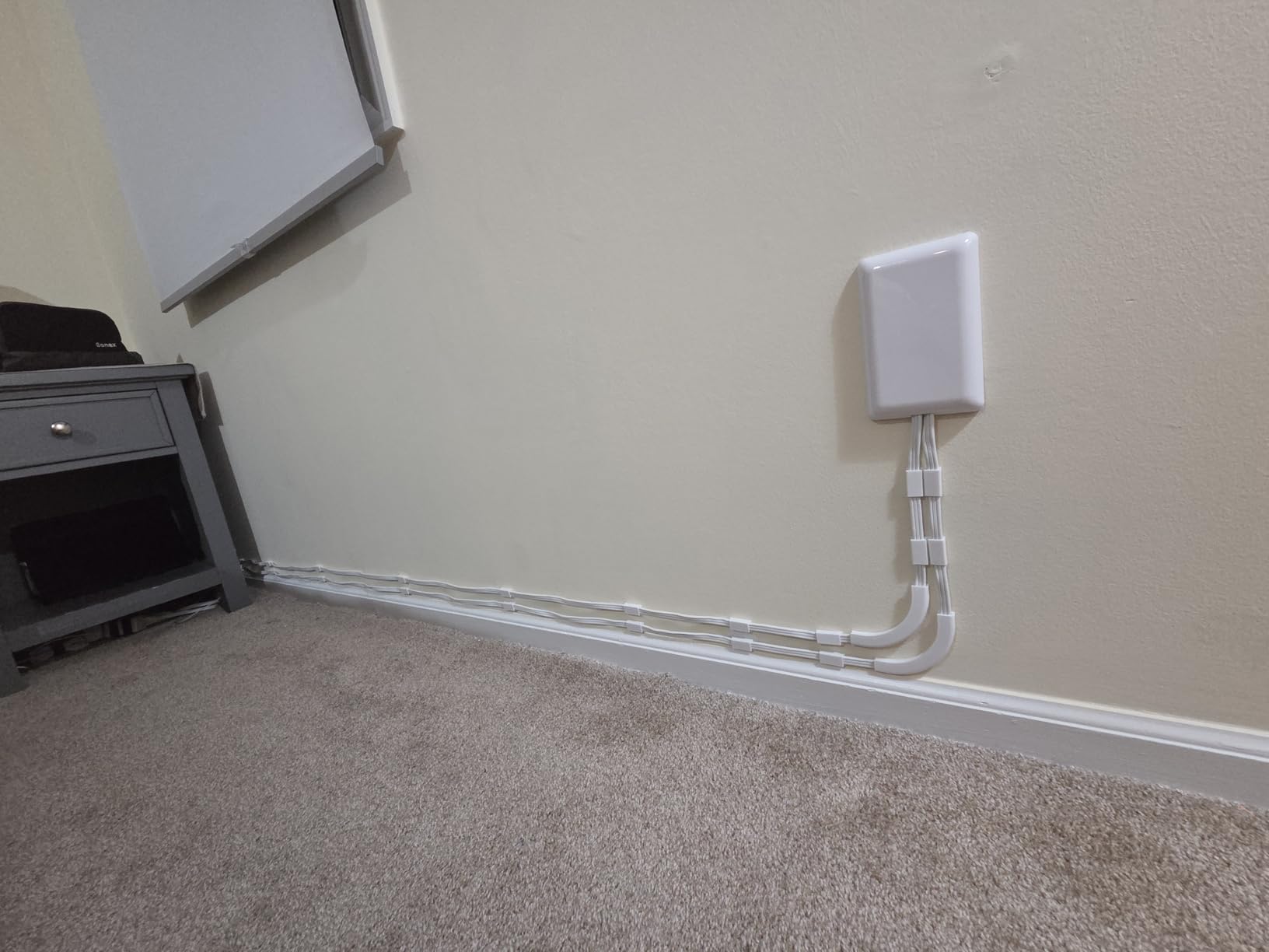 Sleek Socket Original and Patented Ultra-Thin Outlet Concealer with Cord Concealer Kit, Flat Extension Cord with Multi Outlets Power Strip customer photo 1