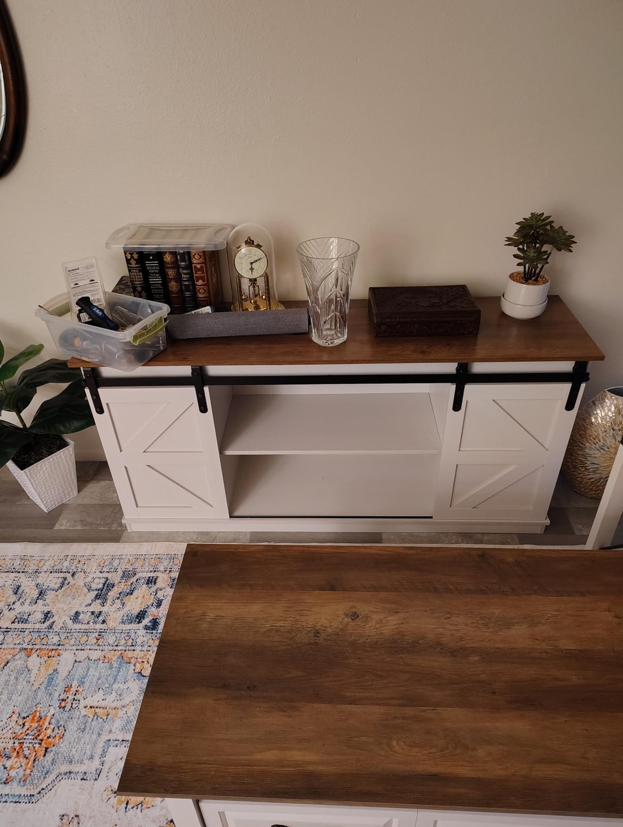 JUMMICO TV Stand for 65 Inch TV, Entertainment Center with Storage Cabinets and Sliding Barn Doors, Mid Century Modern Media TV Console Table for Living Room Bedroom (Bright White) customer photo 1