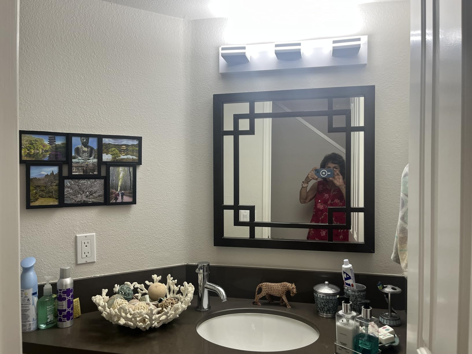 SineRise LED Modern Bathroom Vanity Light Fixtures, Modern Acrylic Bathroom Wall Lighting Fixtures Over Mirror (Cool White 6000K) (3-Light, 24-Inch), Matte Black customer photo 1