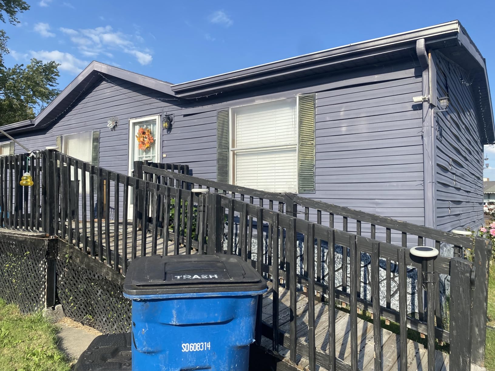 Glidden Total Exterior Paint & Primer All-in-One, Blue Fjord/Blue, Satin, 1 Gallon customer photo 1