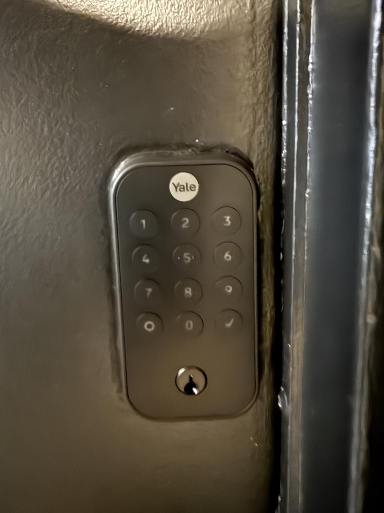 Yale Security Assure Lock 2 Deadbolt, Black Suede Keyed Smart Entry Door Lock with Wi-Fi Connected Keypad for Code Entry and Remote Access customer photo 2