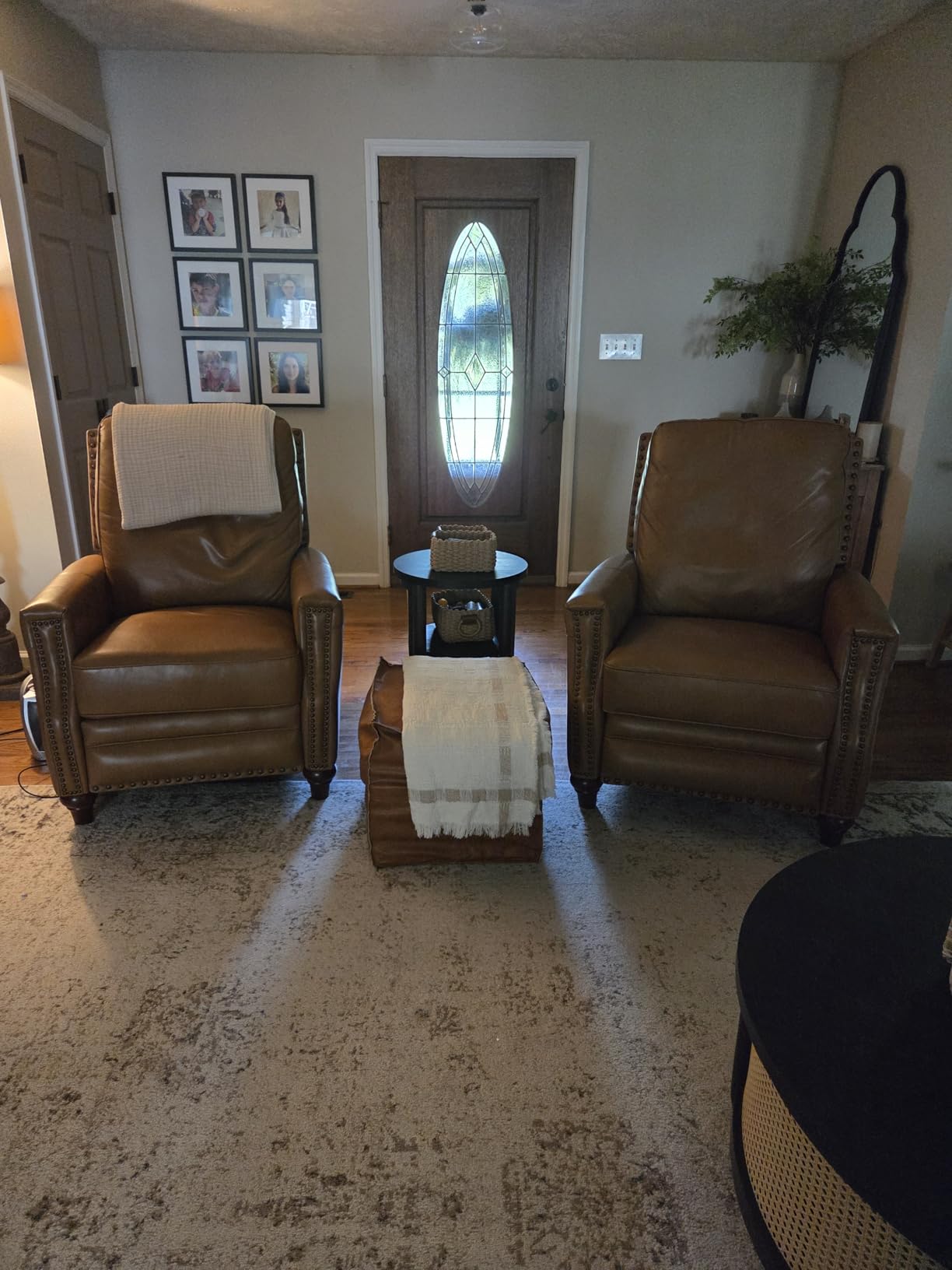 HULALA HOME Genuine Leather Manual Recliner Chair with Adjustable Backrest & Footrest, Mid Century Modern Push Back Recliner with Nailhead Trim & Wood Legs-for Living Room Home Theater, Camel customer photo 2