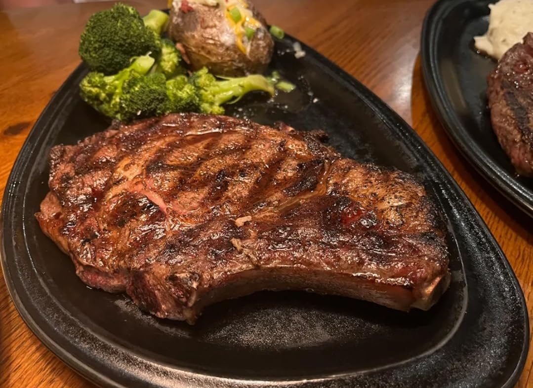 Outback Steakhouse Restaurant Gift Card $25 customer photo 2