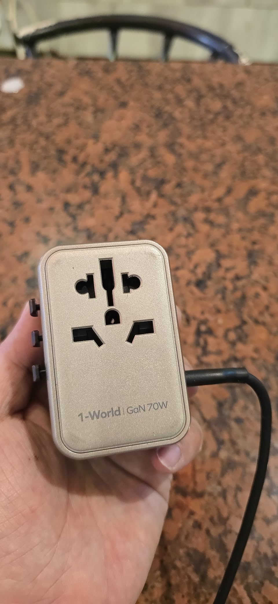 MOMAX Universal Travel Adapter 70W GaN, 3 USB-C PD & 2 USB-A QC, International Power Adapter Outlet, 6-in-1 Wall Charger for Laptop, Phone, European Travel Plug Adapter for UK/US/AUS/JP customer photo 1