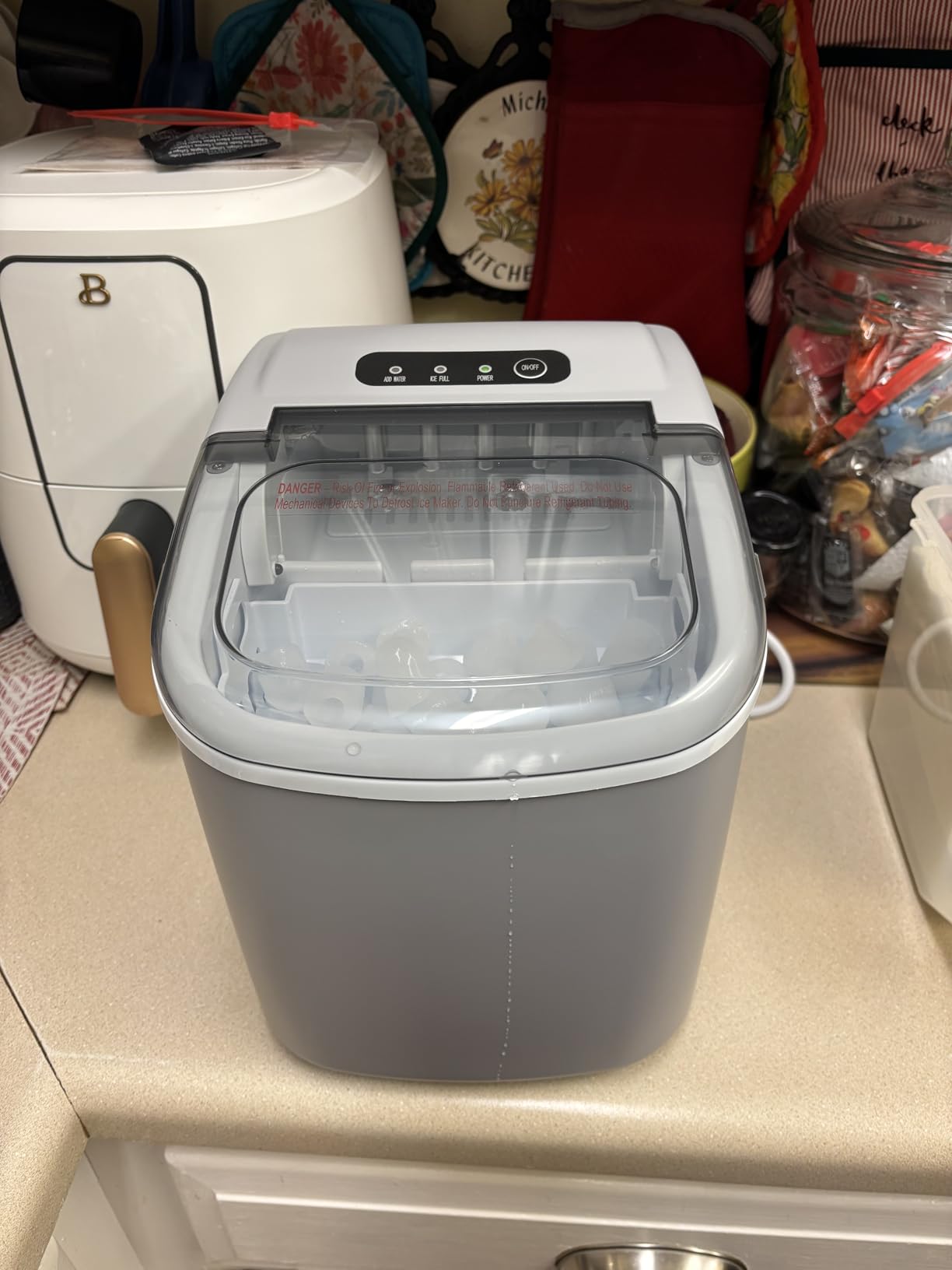 Crzoe Ice Makers Countertop with Handle, 2 Sizes of Ice, 8 Bullet Ice Cubes in 6 Mins, 26Lbs/24H, Portable Ice Maker with Self-Cleaning, Ice Machine for Home&Kitchen&Office&Party (Grey) customer photo 2