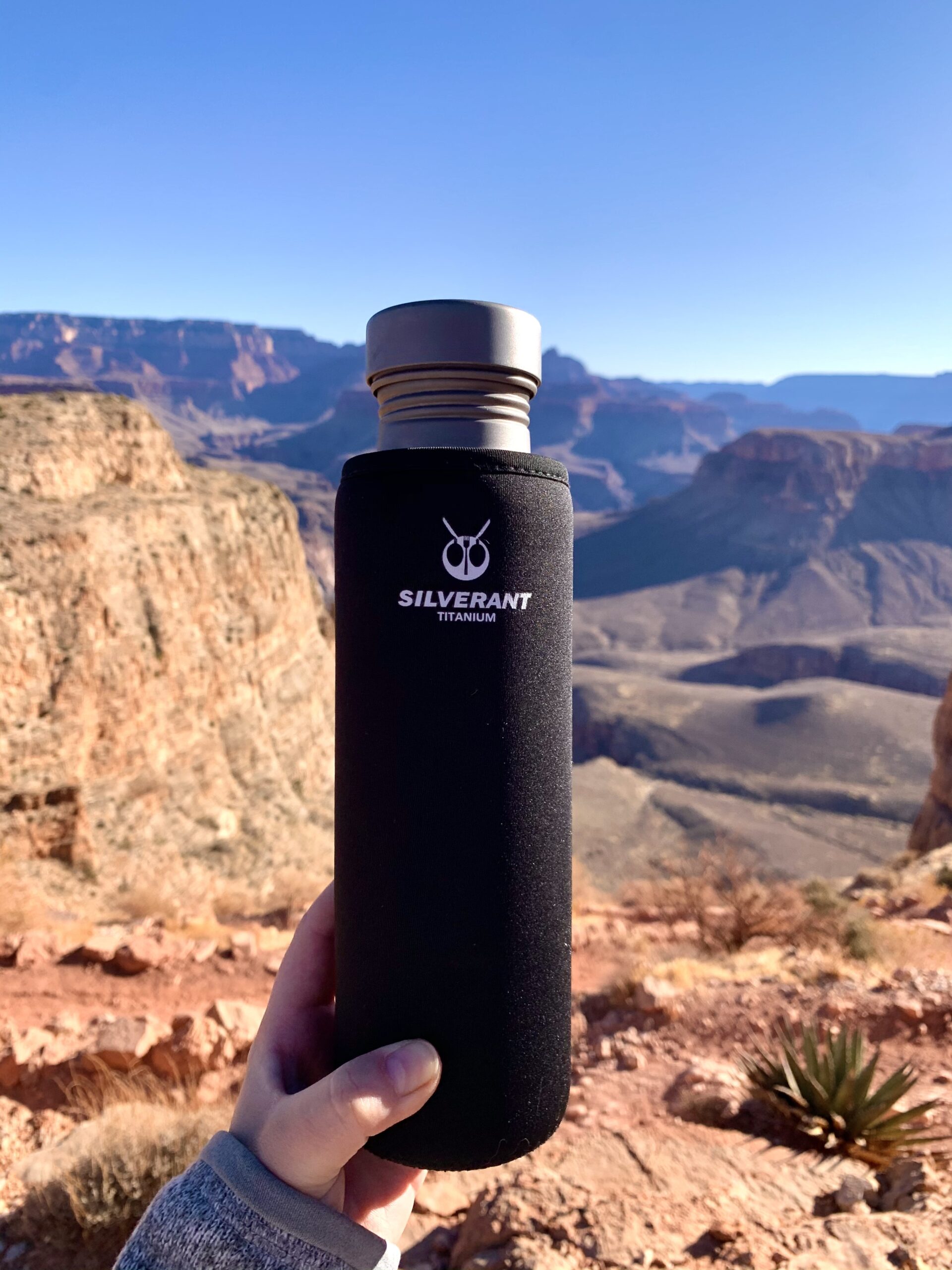 SILVERANT Titanium Ultralight 800ml/27 fl oz Leakproof Outdoor Camping Hiking Sports Water Bottle with Insulating Thermal Sleeve and Clip Loop Cap customer photo 1