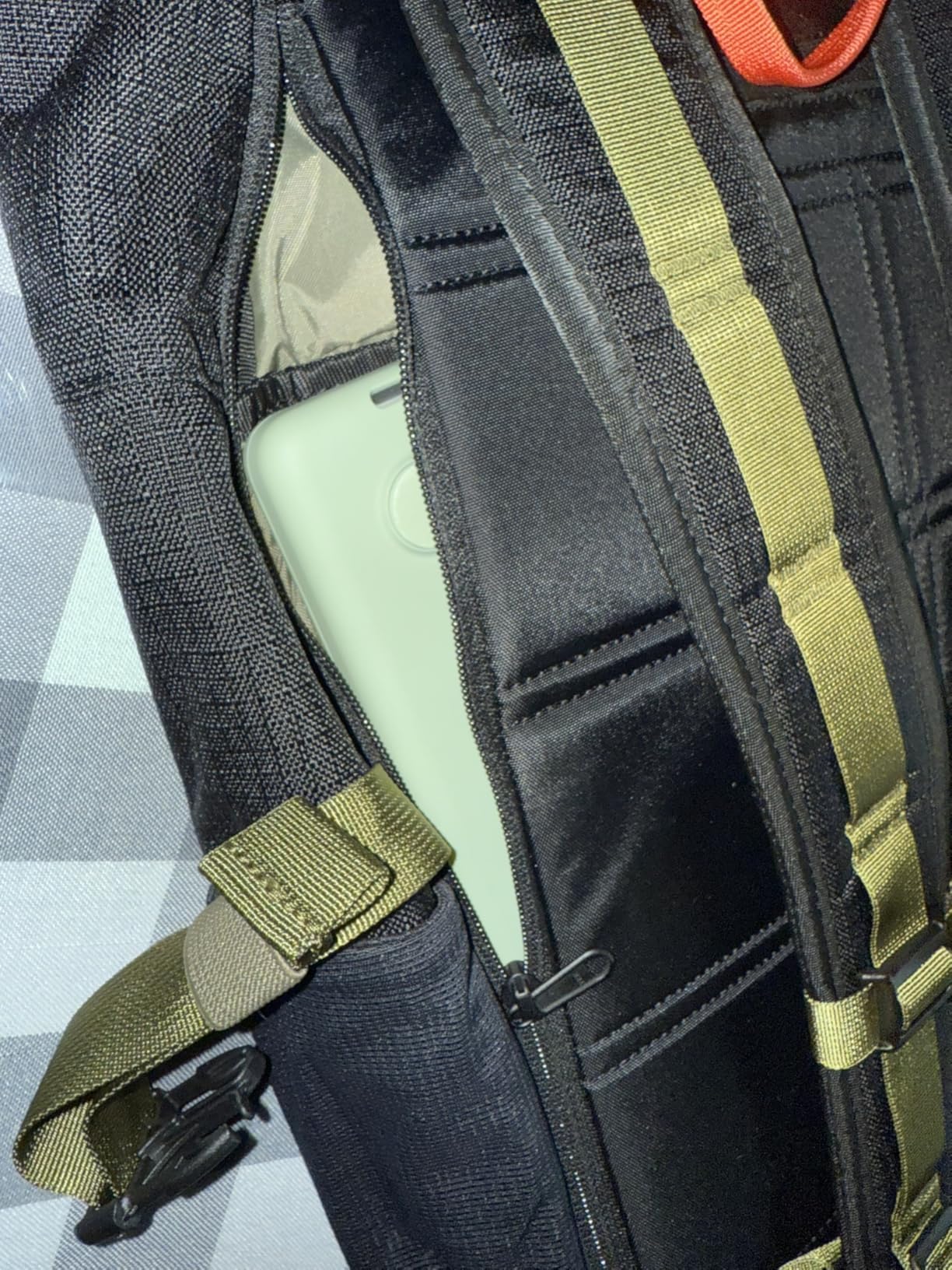 Roark Passenger 27L 2.0 Backpack, Travel Day Pack with Laptop Storage, Black/Military customer photo 1