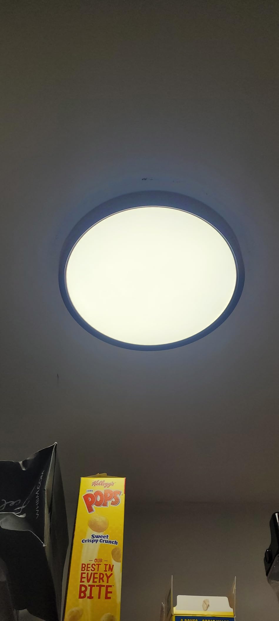 hykolity 12 Inch Selectable CCT LED Round Flat Panel Light, 24W 3000K/4000K/5000K, Edge-Lit Flush Mount Ceiling Light Fixture for Kitchen, Bedroom, Laundry and Closet Room, Black customer photo 1