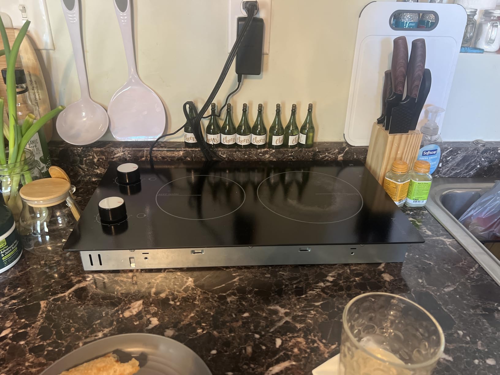 Karinear 110v Electric Cooktop 2 Burners, 12'' Electric Stove Top with Plug in, Knob Control Countertop & Built-in Ceramic Cooktop, 9 Heating Level, Hot Warning, Over-Temperature Protection customer photo 1