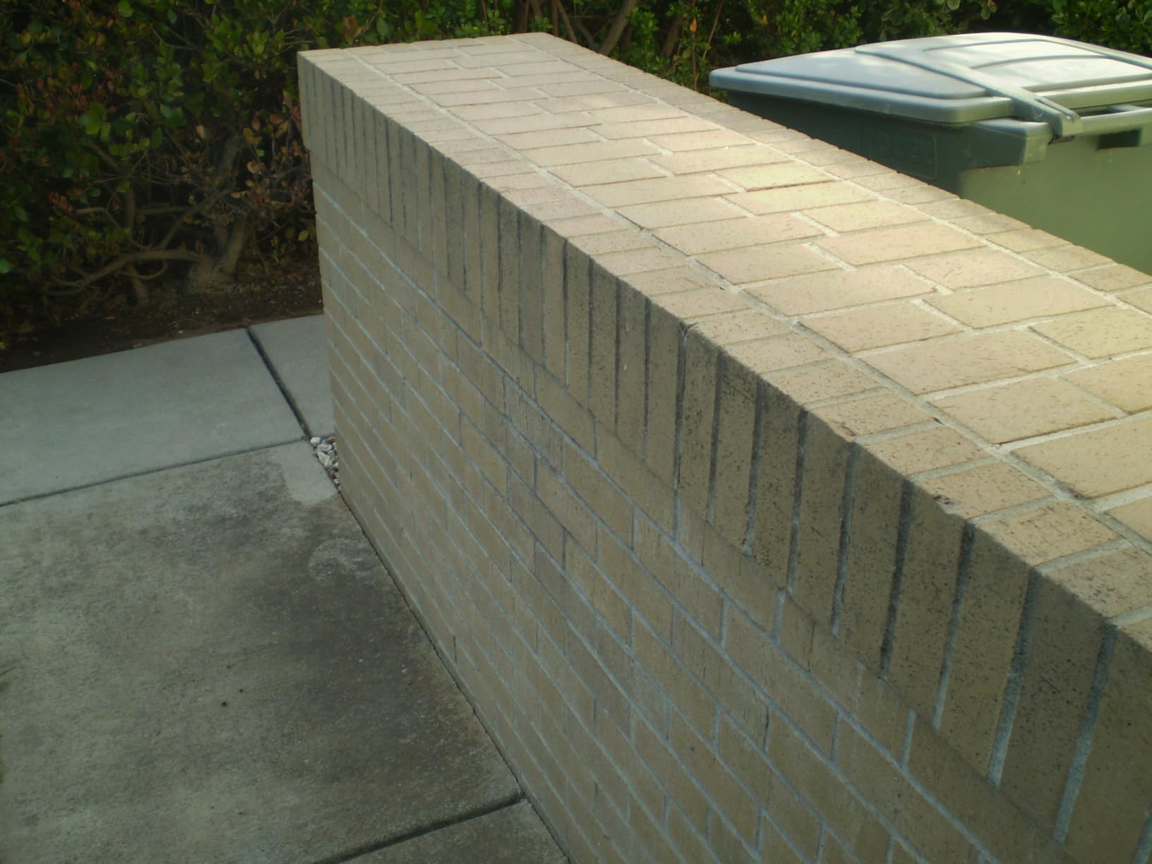 Westinghouse ePX3100v Electric Pressure Washer, 2100 Max PSI 1.76 Max GPM, Built-in Carry Handle, Detachable Foam Cannon, Pro-Style Steel Wand, 3-Nozzle Set, for Cars/Fences/Driveways/Home/Patios customer photo 2