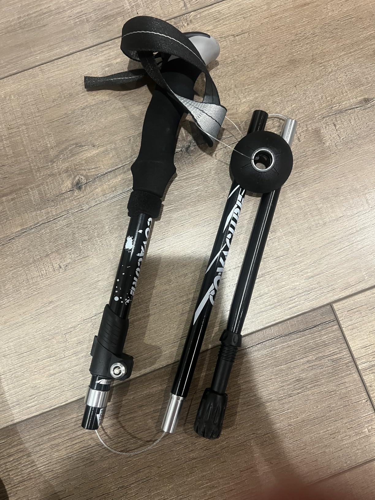 Covacure Trekking Poles Collapsible Hiking Poles - Aluminum Alloy 7075 Trekking Sticks with Quick Lock System, Telescopic, Collapsible, Ultralight for Hiking, Camping & Backpacking customer photo 2